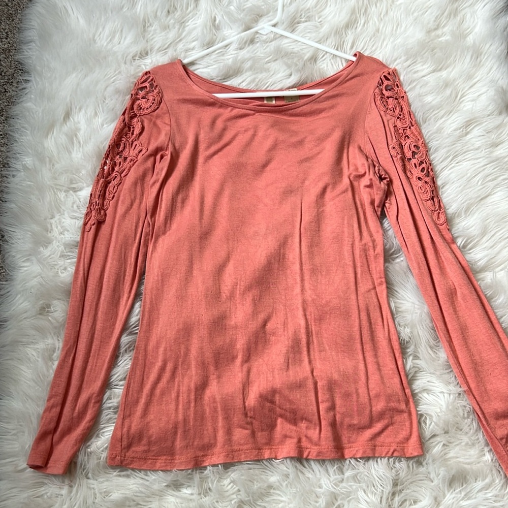 BKE Crochet Long Sleeve Top
